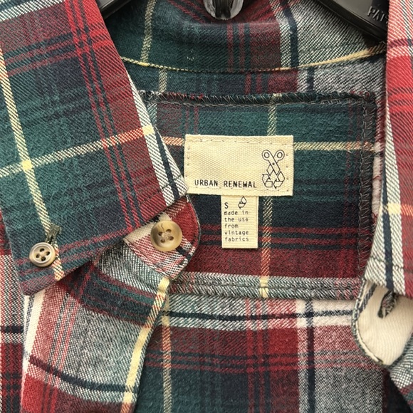 Urban Renewal button up top in plaid green/burgundy/cream - Picture 3 of 4